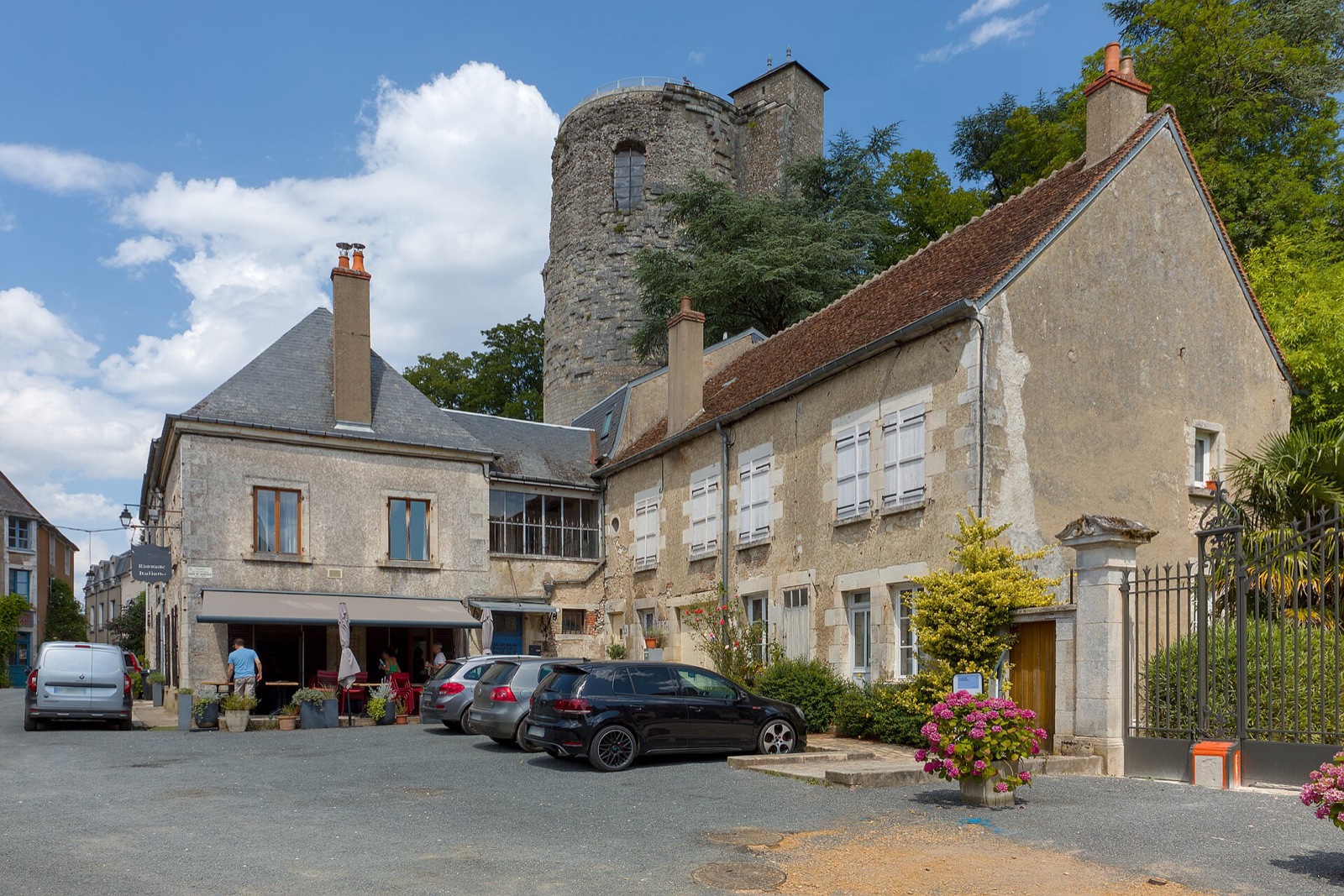 Stone buildings around a central square in Sancerre