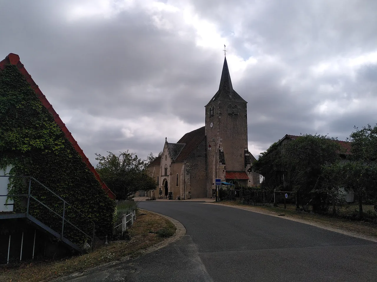 The church of Sainte-Gemme-en-Sancerrois